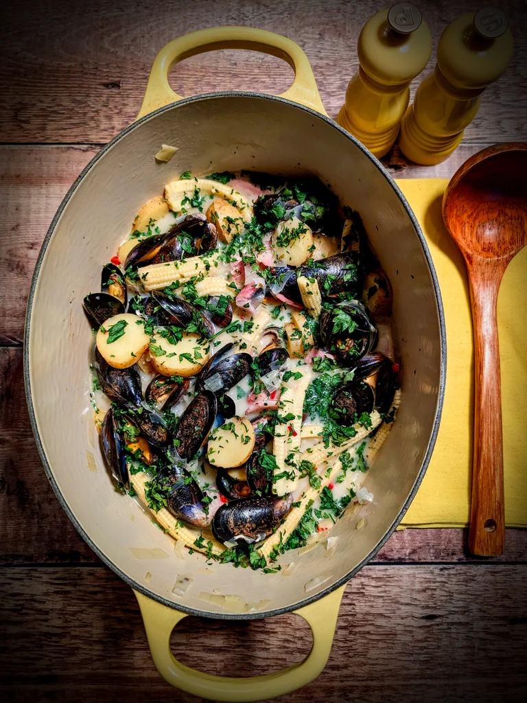 Garlic Mussels with Cider