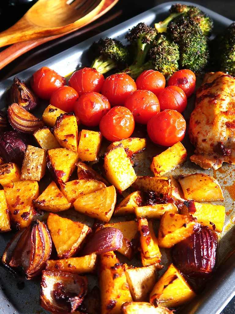 Harissa Chicken and Vegetable Traybake